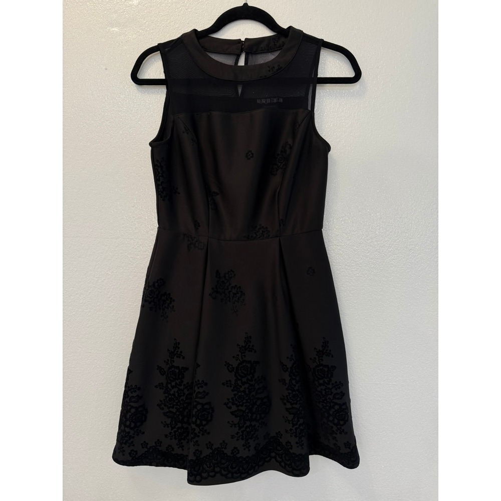 Paper Doll Black Velvet Floral Accent Fit &‎ Flare A Line Sleeveless Dress Sz LG